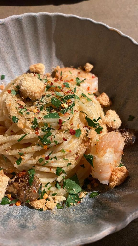 carmel market janskerkhof leuke restaurants utrecht centrum shared diner mediterraans reserveren ervaring eten lekker eten garnalen pasta