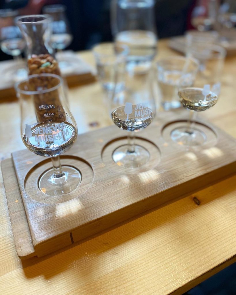 proeverij jenever jeneverglas jenevermuseum
