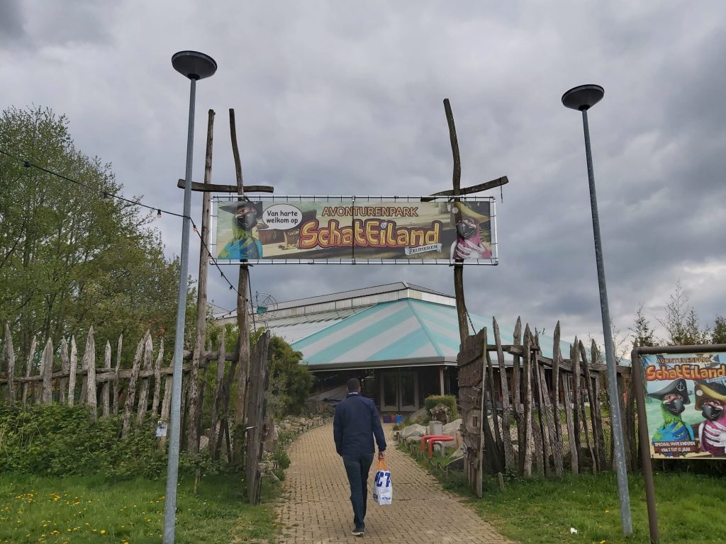 ingang piratenspeeltuin