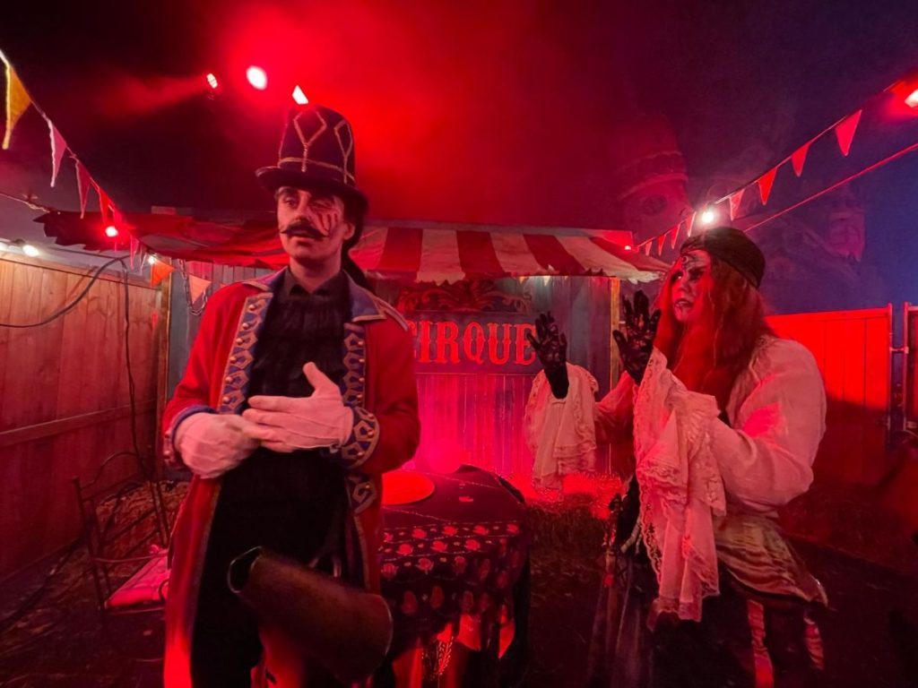 toverland halloween thema circus