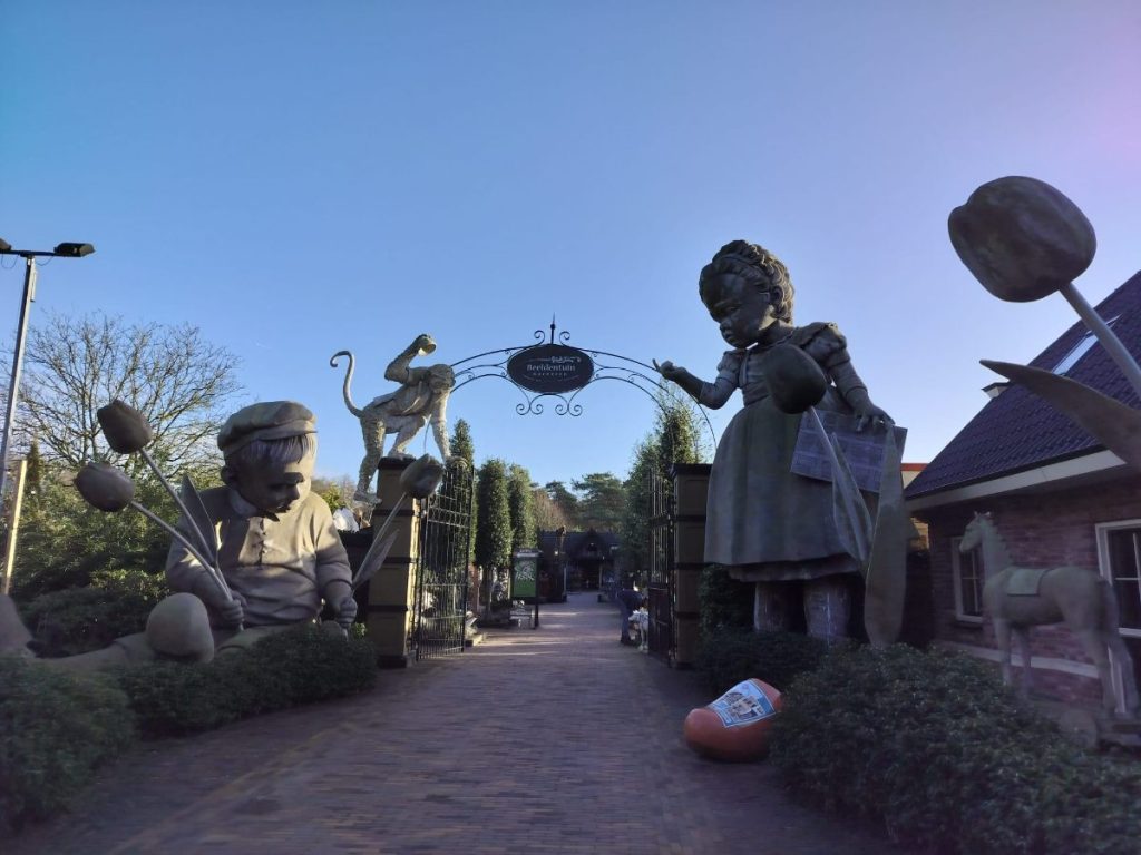 zandsculpturen garderen boeken (13)