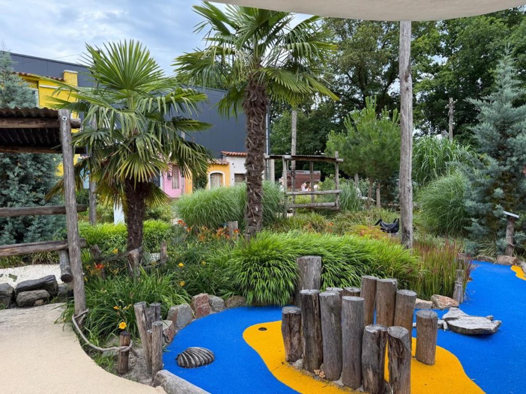 minigolf midgetgolf adventure golf