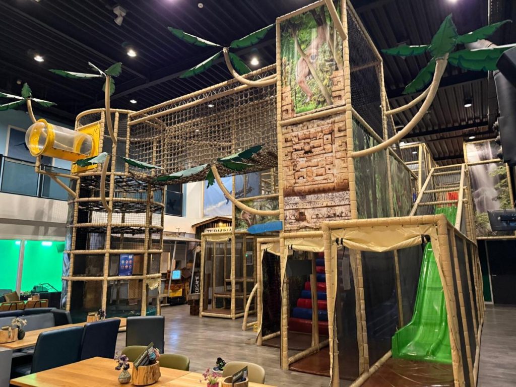 binnenspeeltuin hof van Eckberge