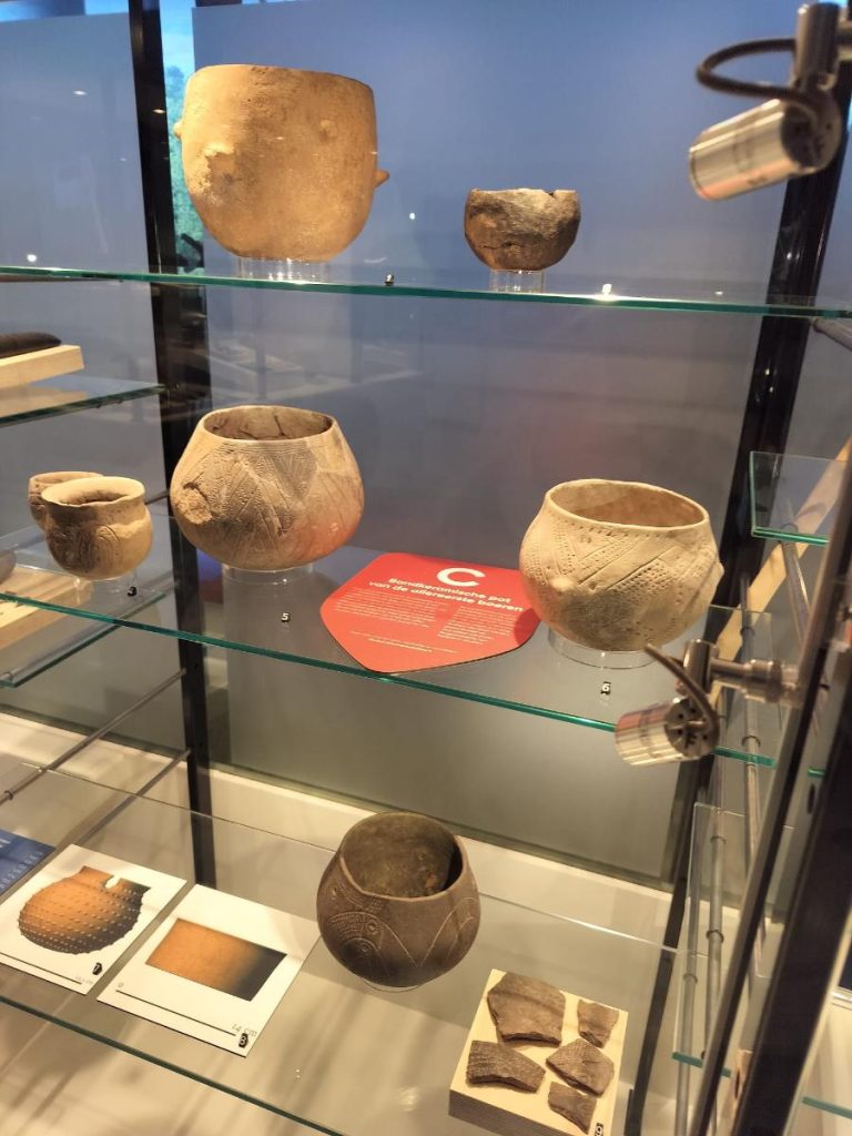 het limburgs museum